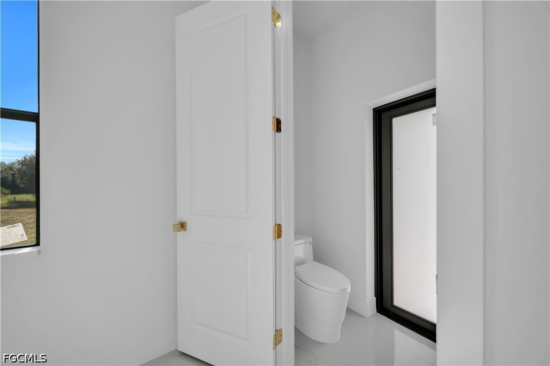 4 Bed SingleFamilyResidence for Sale in Lehigh Acres, photo 24