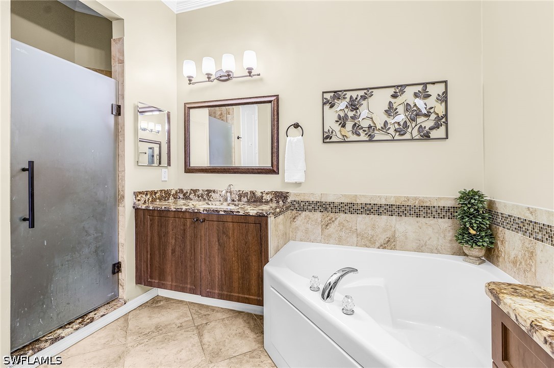 4 Bed SingleFamilyResidence for Sale in Coral Lakes, photo 24