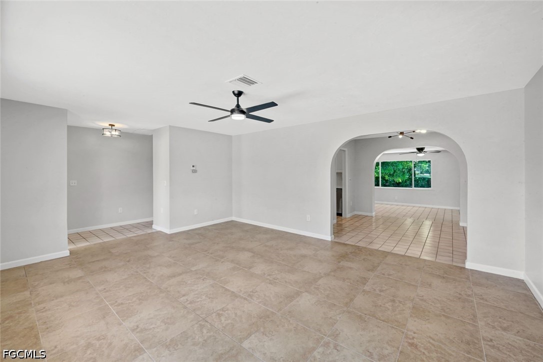 3 Bed SingleFamilyResidence for Sale in Cape Coral, photo 24