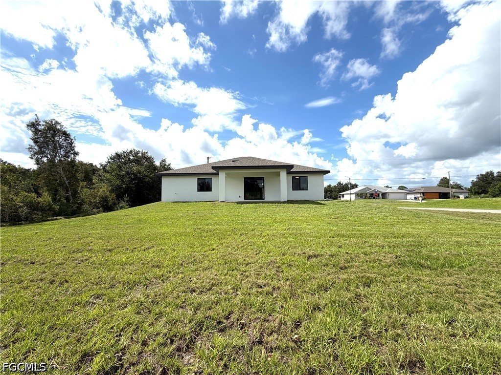 3 Bed SingleFamilyResidence for Sale in Lehigh Acres, photo 24