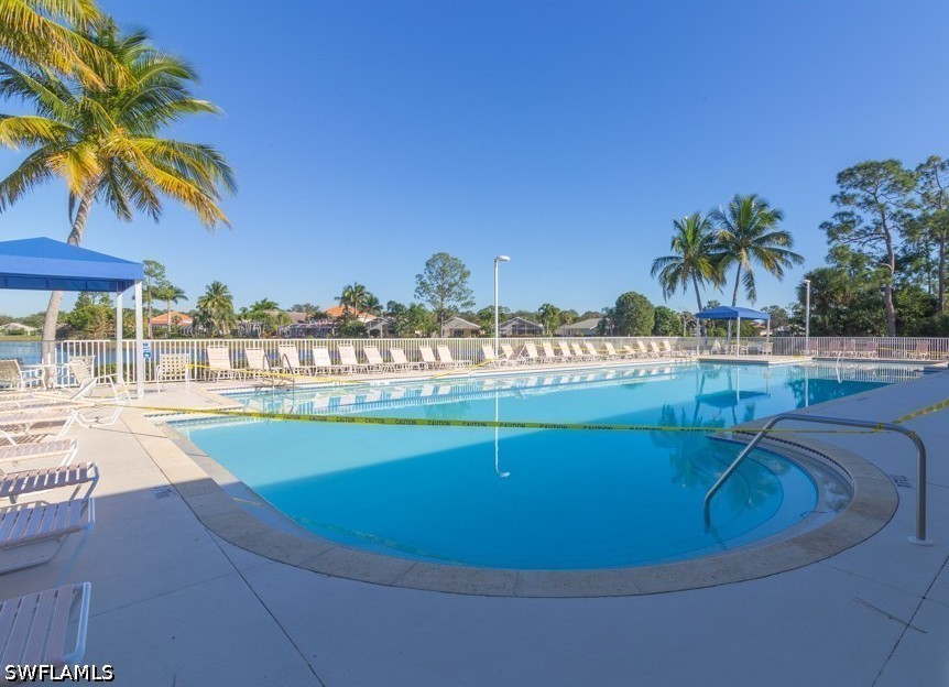 3 Bed Attached for Sale in Naples, photo 24