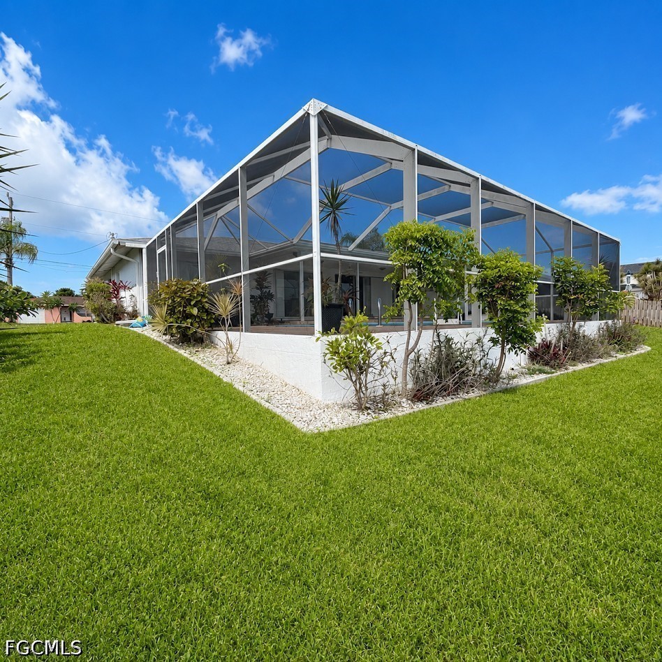 3 Bed Pool Home for Sale in Cape Coral, photo 24