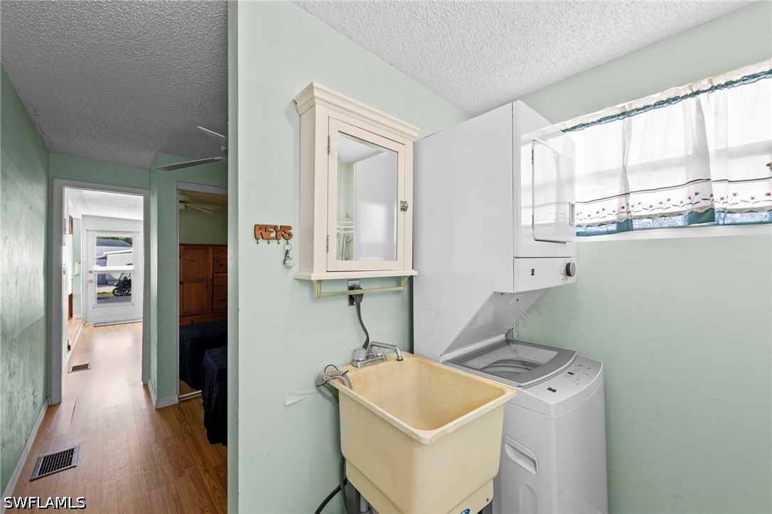 1 Bed ManufacturedHome for Sale in Estero, photo 24