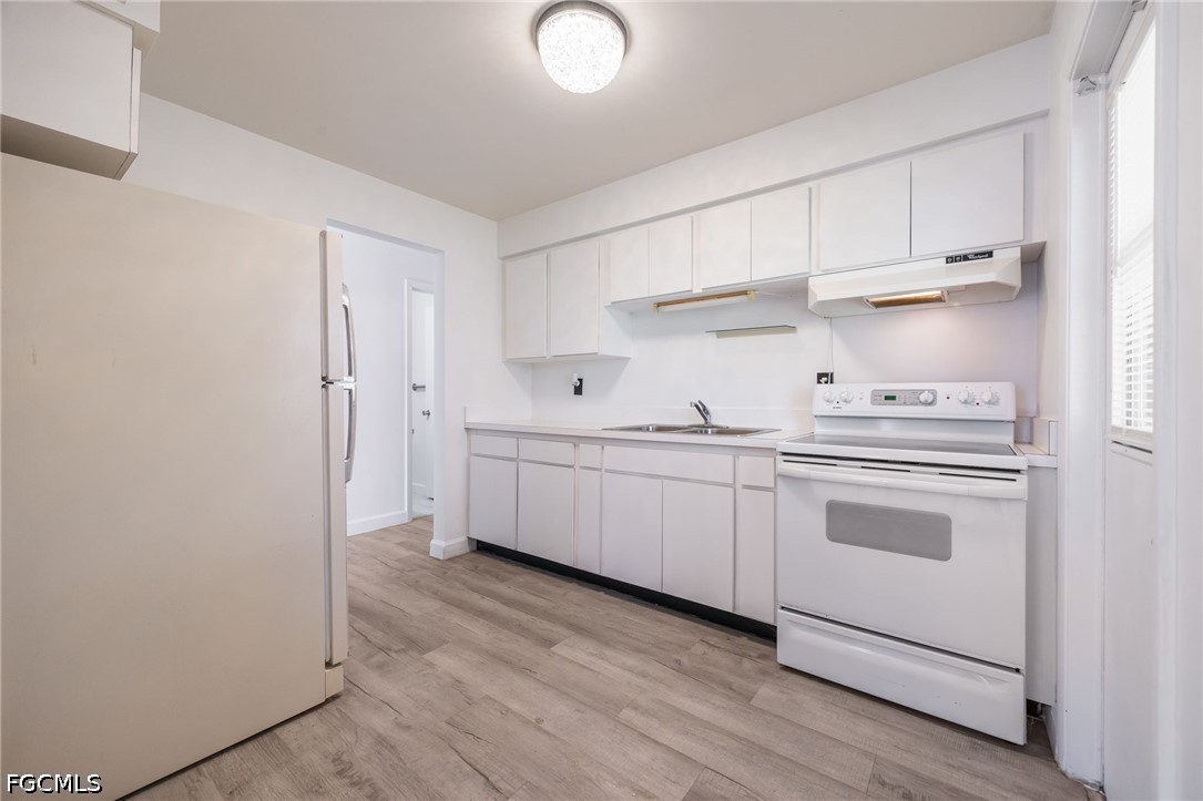 2 Bed Attached for Sale in Pinewood Condominium, photo 24