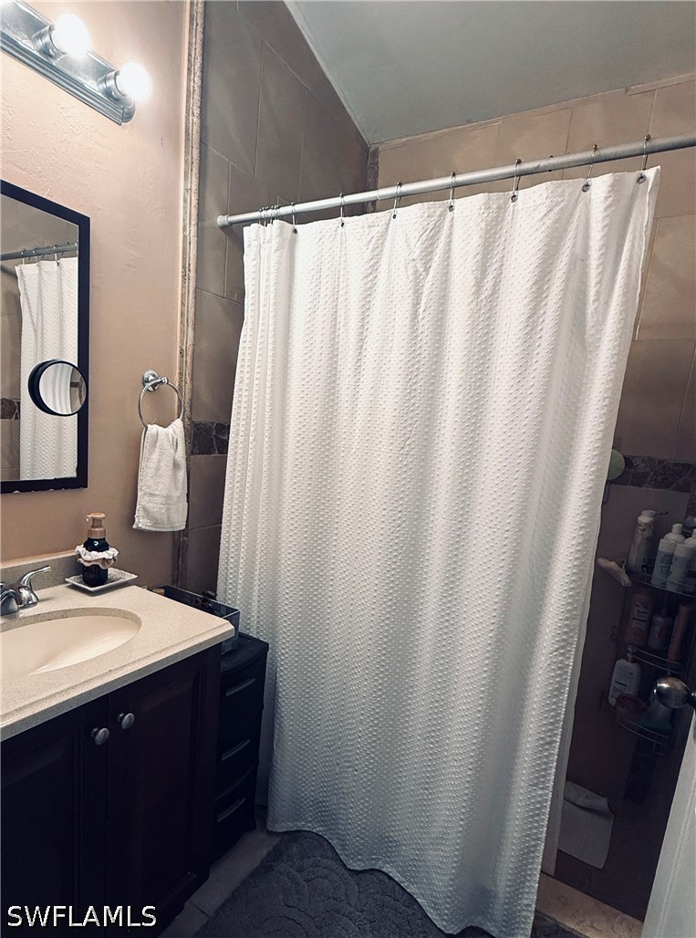 3 Bed Pool Home for Sale in Golden Gate Estates, photo 24