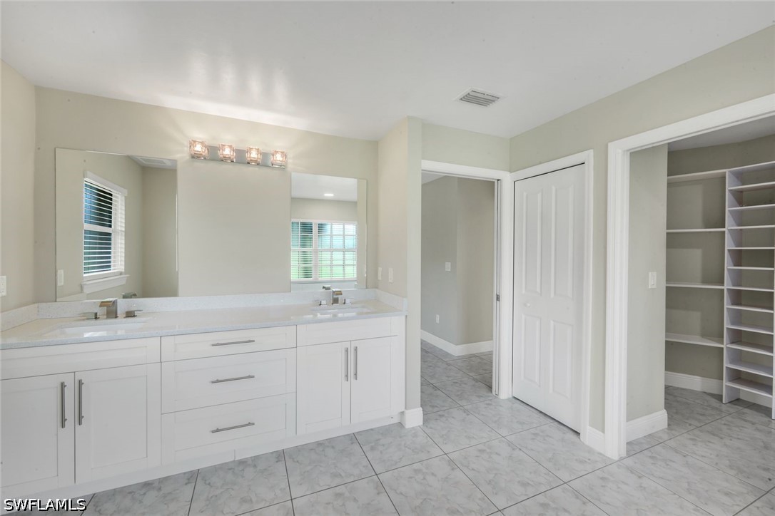 3 Bed Pool Home for Sale in Golden Gate Estates, photo 24