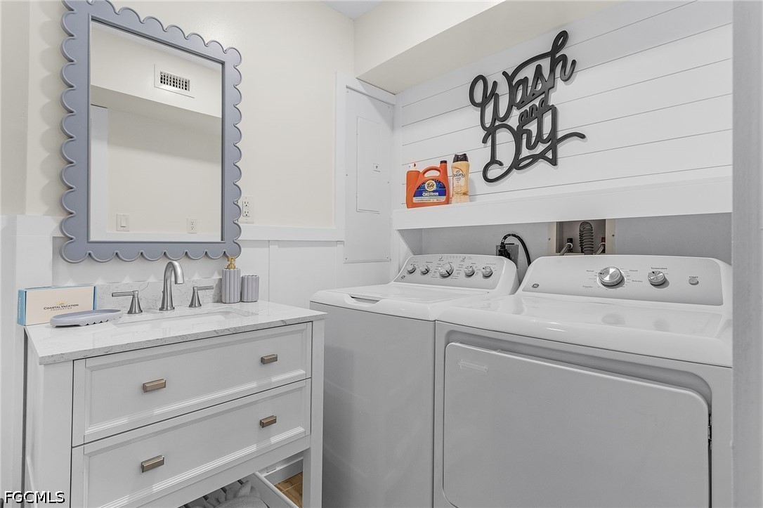 2 Bed Pool Home for Sale in Shell Mound Park, photo 24