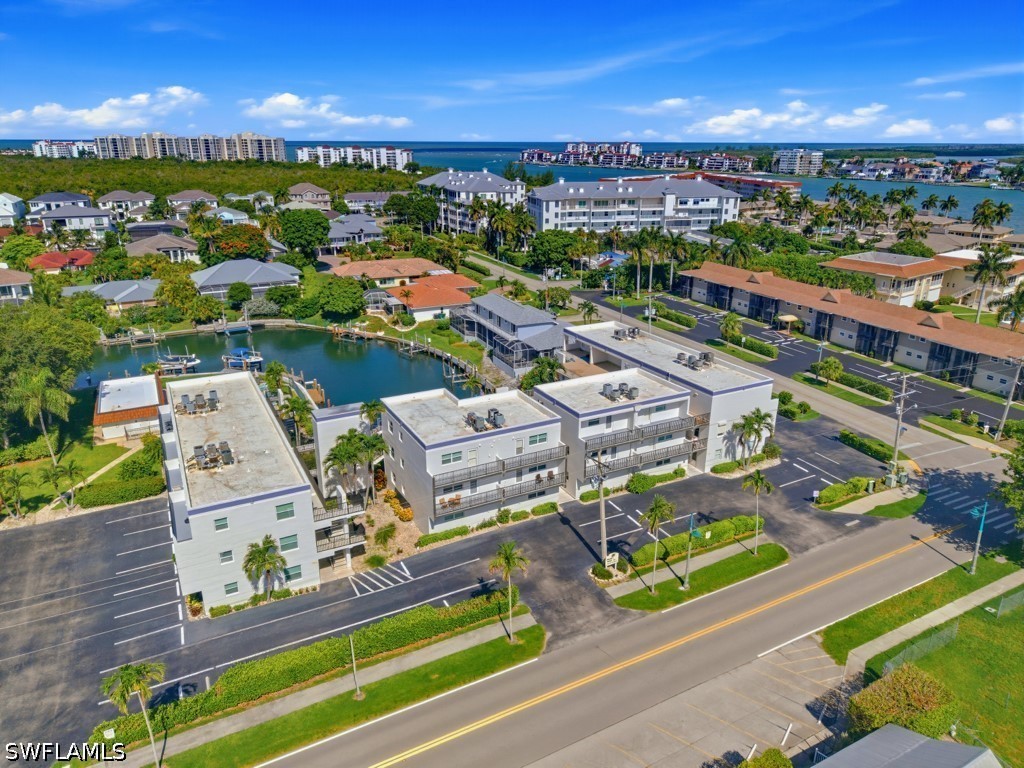 2 Bed Waterfront Home for Sale in Marco Island, photo 24