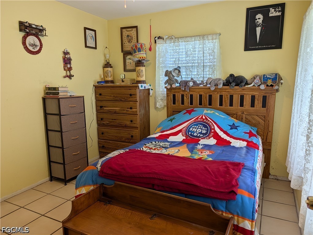 2 Bed SingleFamilyResidence for Sale in Cape Coral, photo 24
