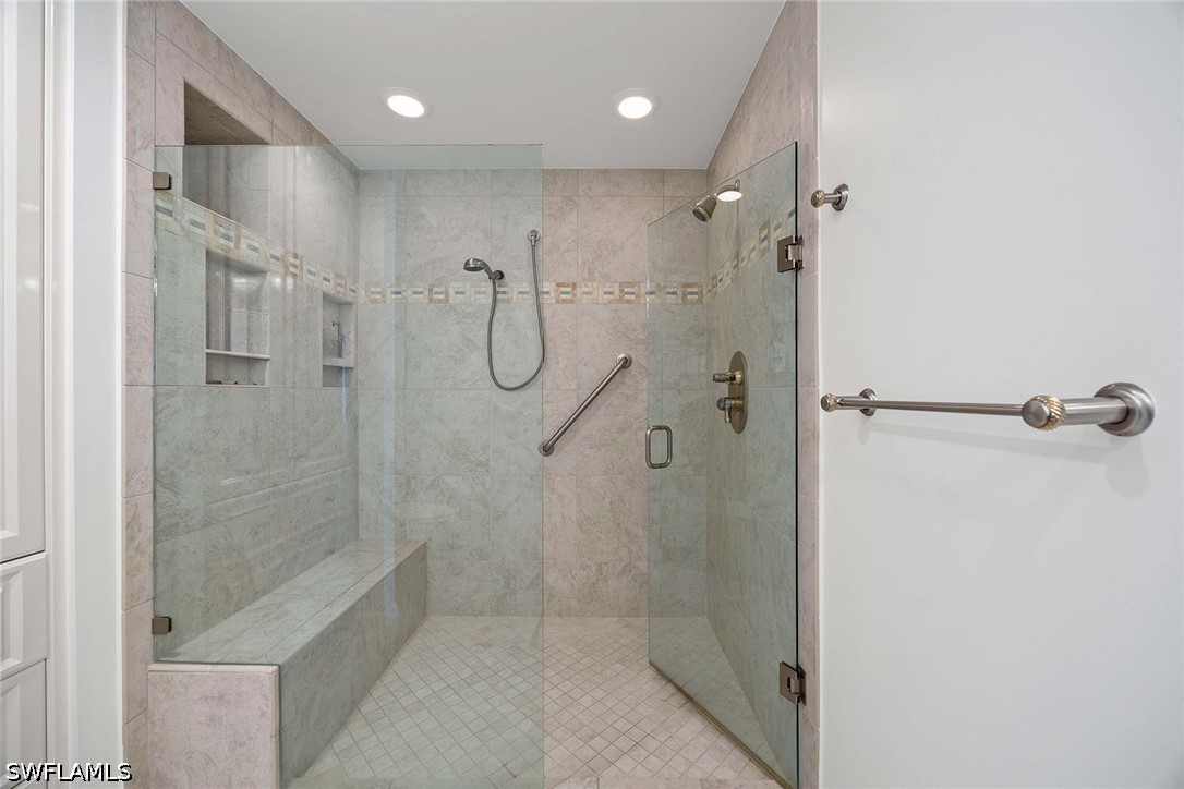 2 Bed Waterfront Home for Sale in Marco Island, photo 24