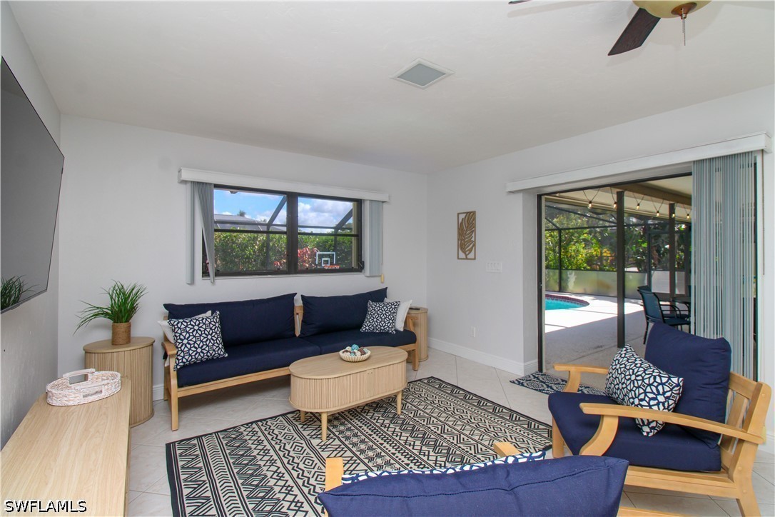 3 Bed Pool Home for Sale in Forest Hills, photo 24