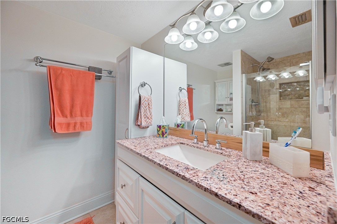 2 Bed Waterfront Home for Sale in Cape Coral, photo 24
