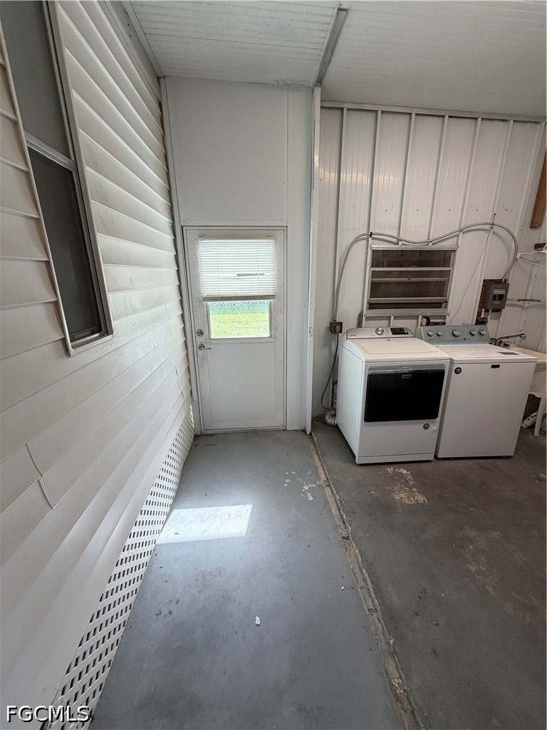 2 Bed ManufacturedHome for Sale in North Fort Myers, photo 24