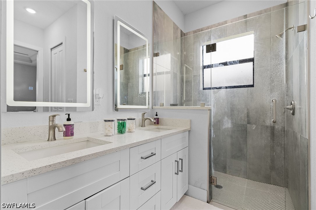 4 Bed SingleFamilyResidence for Sale in Lehigh Acres, photo 24