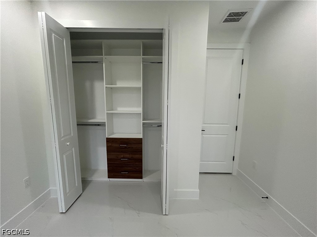 3 Bed SingleFamilyResidence for Sale in Lehigh Acres, photo 24