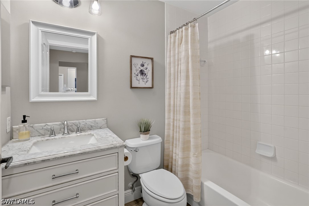 2 Bed Condominium for Sale in Bonita Springs, photo 24