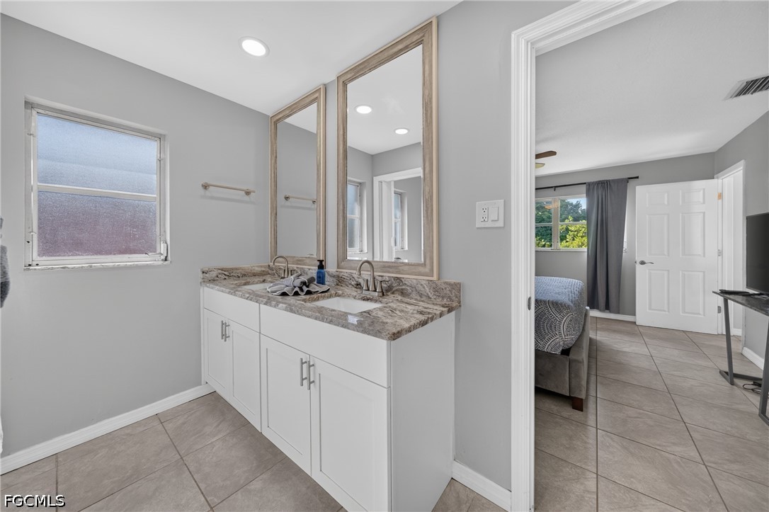 3 Bed SingleFamilyResidence for Sale in Cape Coral, photo 24