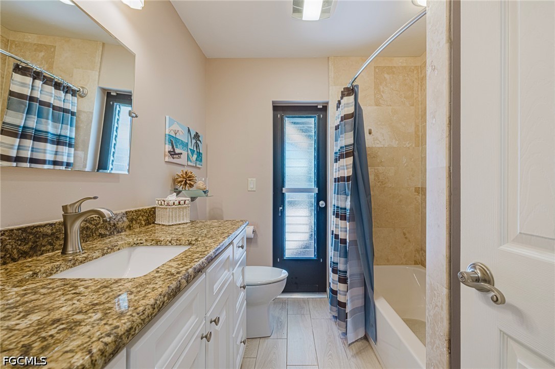 3 Bed Pool Home for Sale in Cape Coral, photo 24