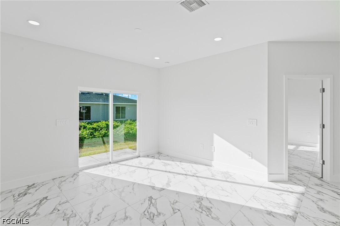 6 Bed Duplex for Sale in Lehigh Acres, photo 24
