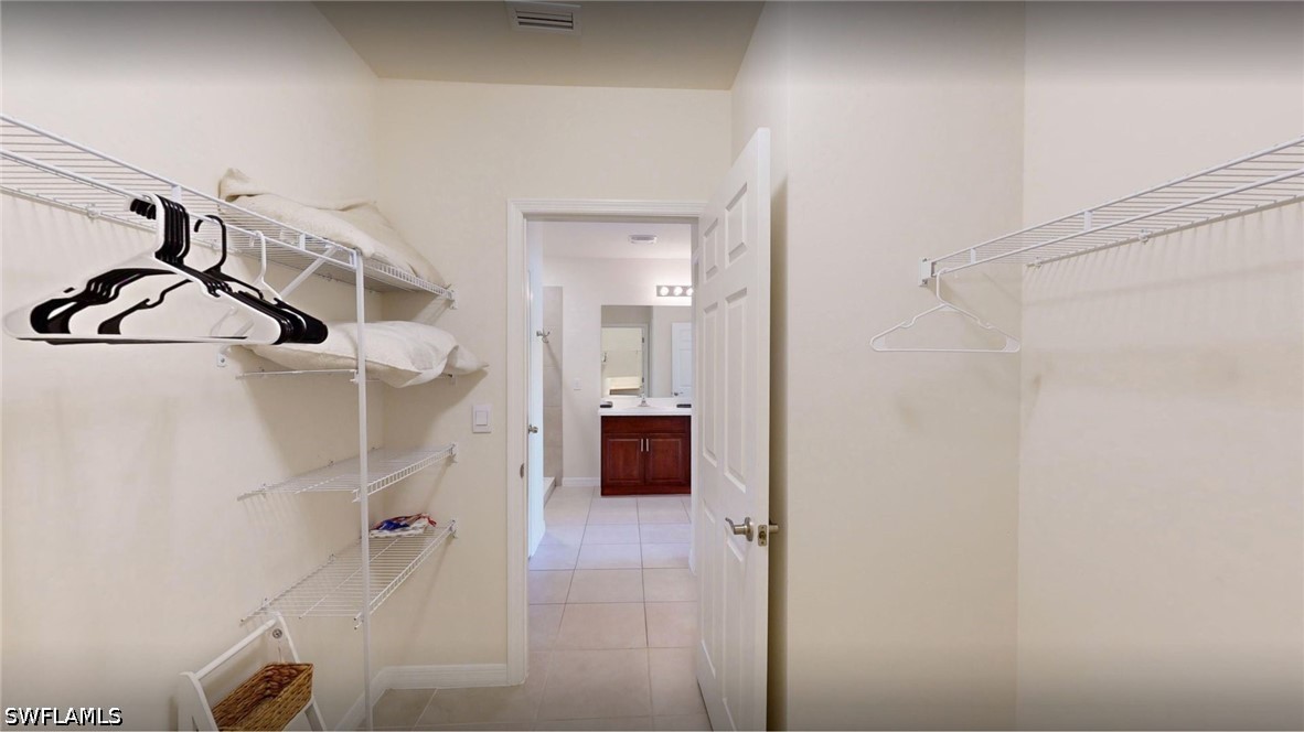 4 Bed SingleFamilyResidence for Sale in Cape Coral, photo 24