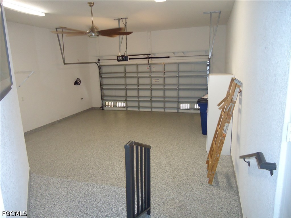 3 Bed Waterfront Home for Sale in Fort Myers, photo 24