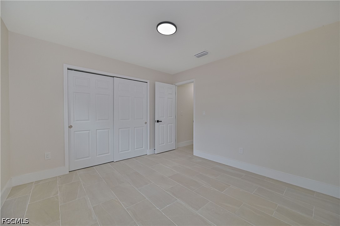 4 Bed SingleFamilyResidence for Sale in Rainbow Groves, photo 24