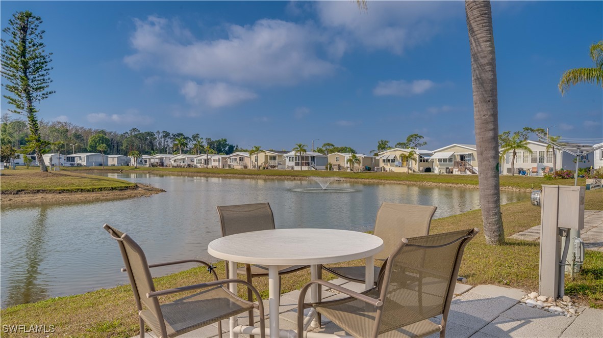 1 Bed Waterfront Home for Sale in North Fort Myers, photo 25