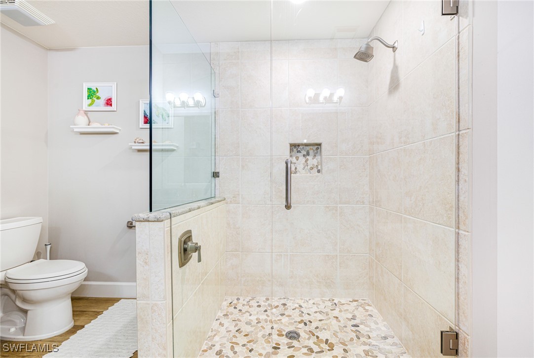 3 Bed Condominium for Sale in Turtle Point, photo 25
