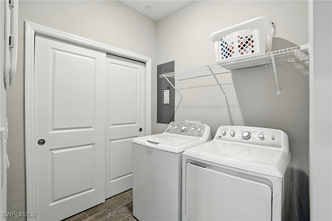 2 Bed Condominium for Sale in Fort Myers, photo 25