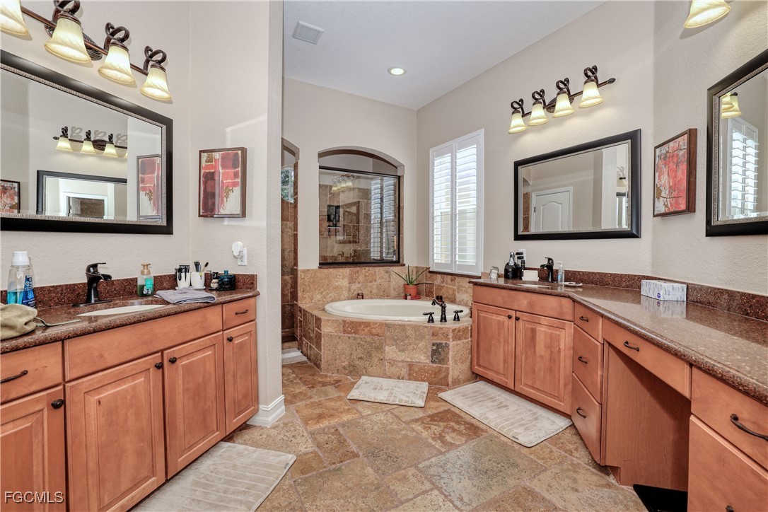 5 Bed Pool Home for Sale in Sandoval, photo 25