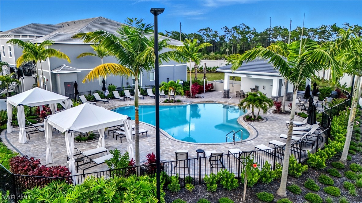 2 Bed Waterfront Home for Sale in Fort Myers, photo 25
