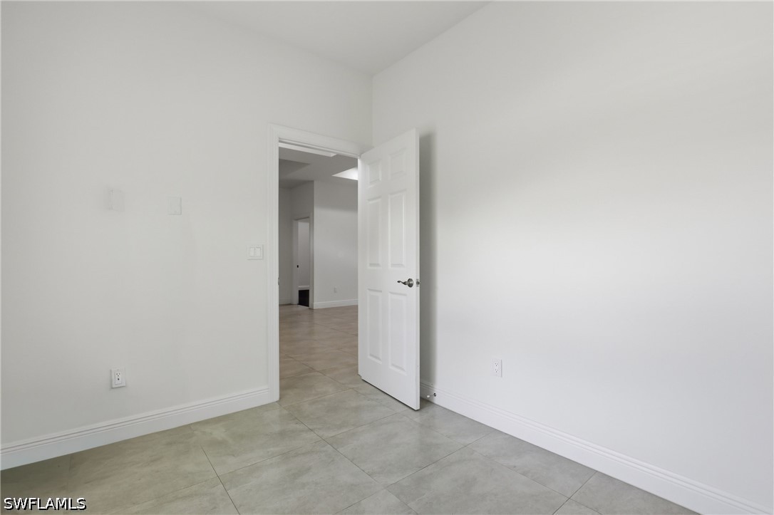 3 Bed SingleFamilyResidence for Sale in Naples, photo 25