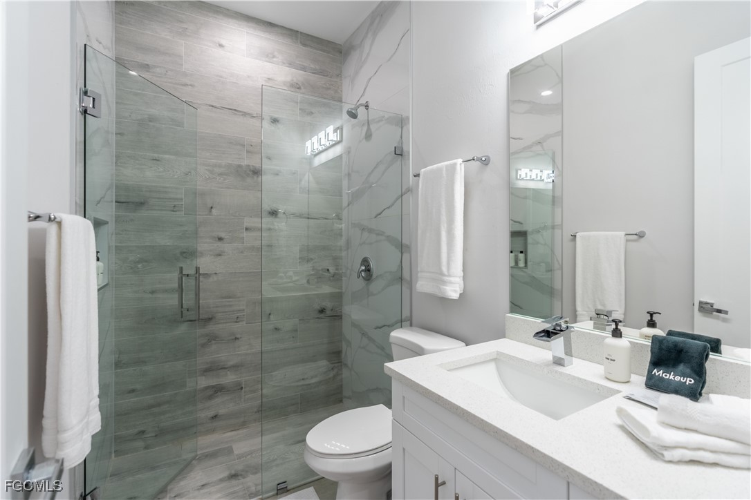 5 Bed Pool Home for Sale in Naples Park, photo 25