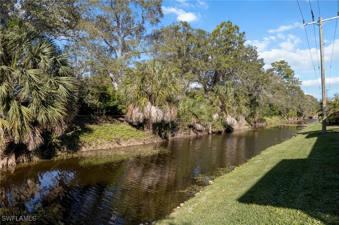 2 Bed Condominium for Sale in Naples, photo 25