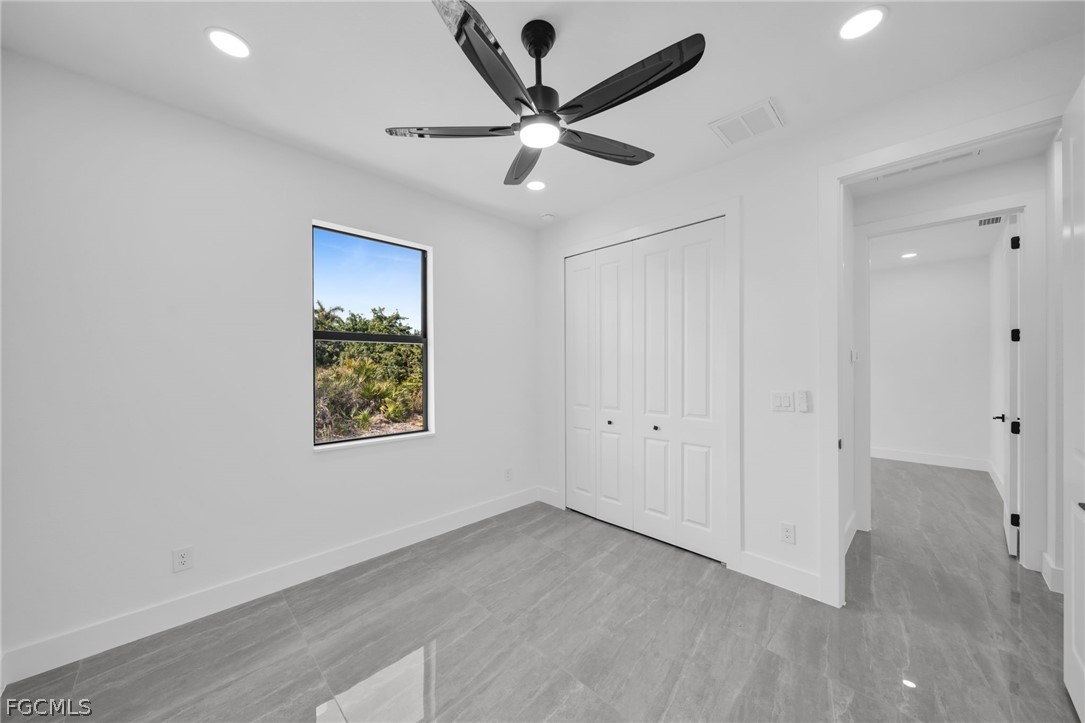 3 Bed SingleFamilyResidence for Sale in Lehigh Acres, photo 25