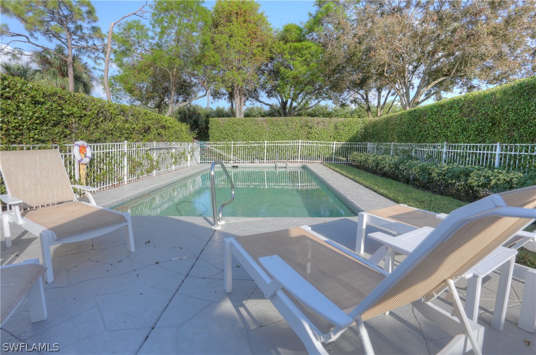 2 Bed Condominium for Sale in Naples, photo 25