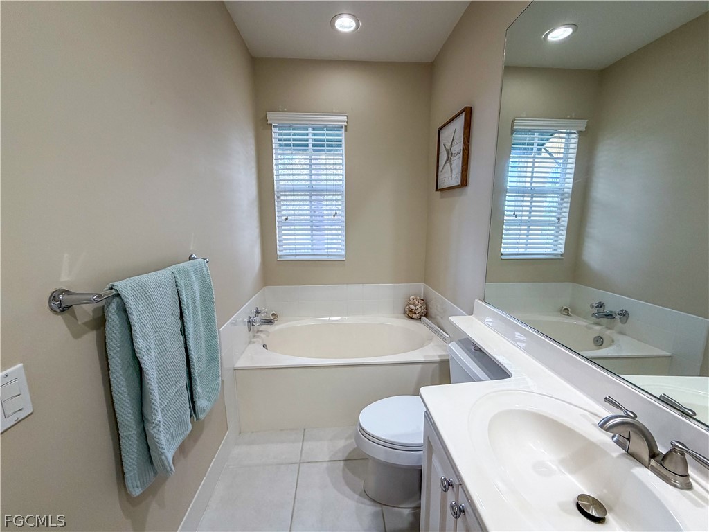 3 Bed Waterfront Home for Sale in San Remo, photo 25
