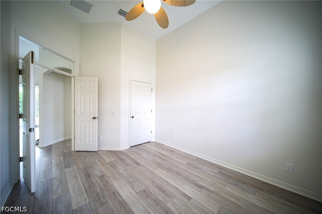 4 Bed SingleFamilyResidence for Sale in Danforth Lakes, photo 25