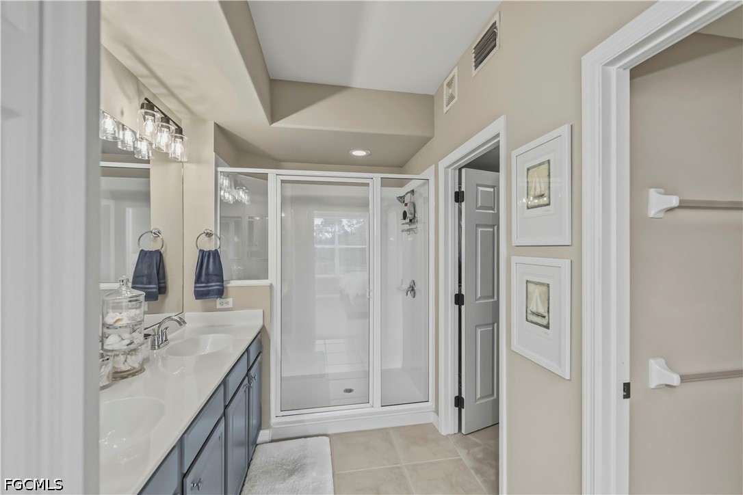 2 Bed Waterfront Home for Sale in Garden Lakes, photo 25