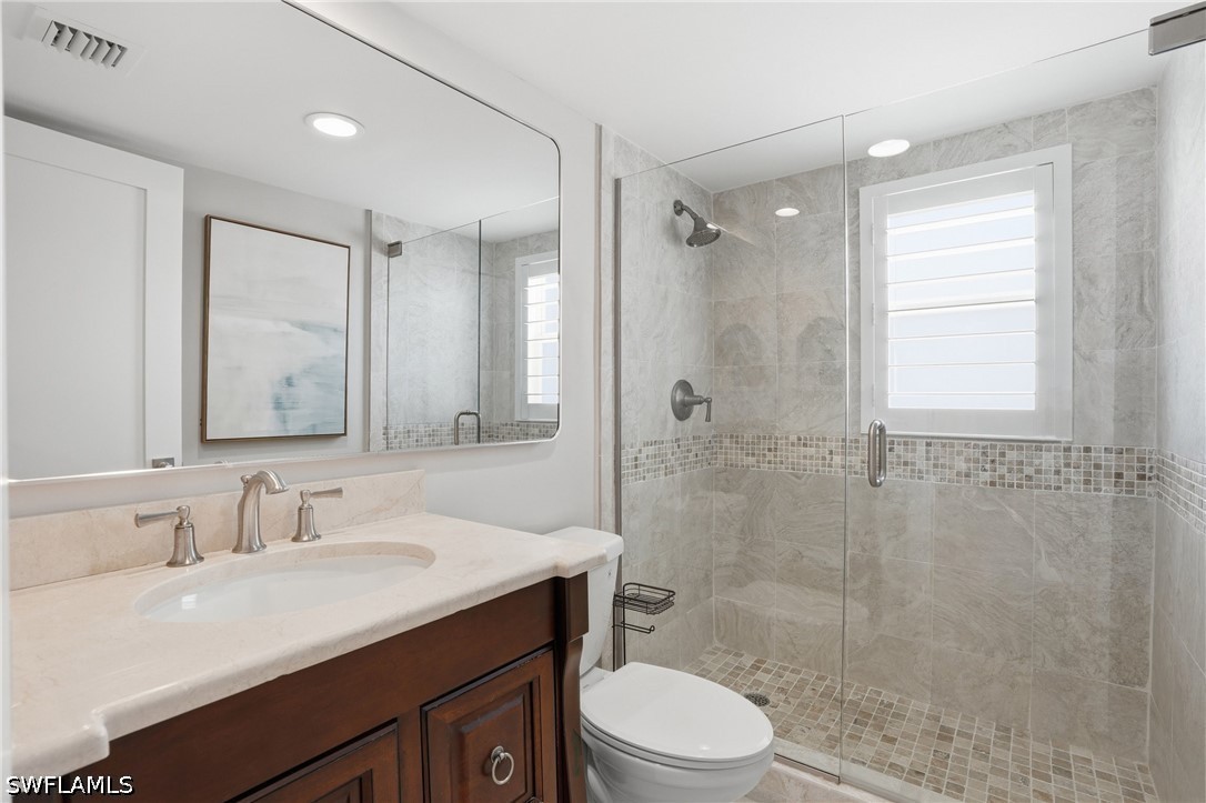 2 Bed Pool Home for Sale in Hickory Shores, photo 25