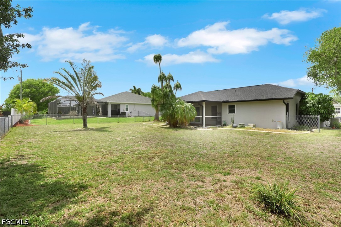 3 Bed SingleFamilyResidence for Sale in Cape Coral, photo 25
