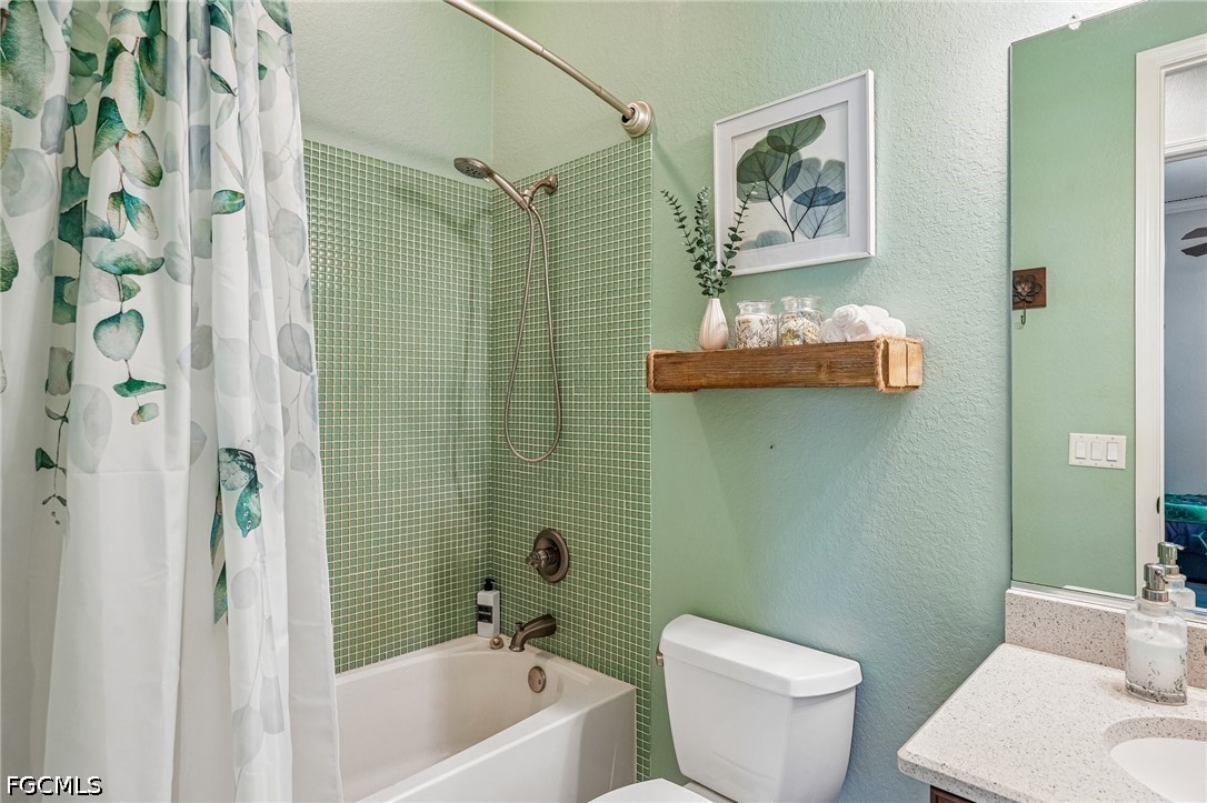 5 Bed Pool Home for Sale in Stonyhill, photo 25