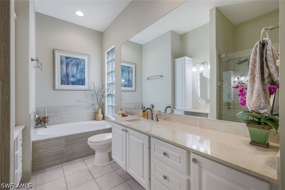 4 Bed Pool Home for Sale in Island Walk, photo 25