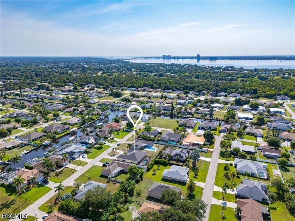 3 Bed Pool Home for Sale in Cape Coral, photo 25