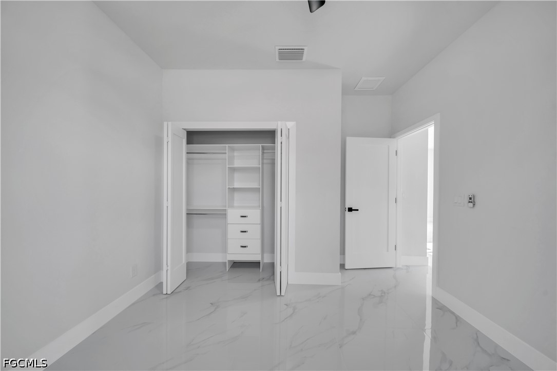 3 Bed SingleFamilyResidence for Sale in Lehigh Acres, photo 25