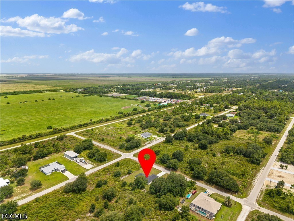 4 Bed SingleFamilyResidence for Sale in Lehigh Acres, photo 25