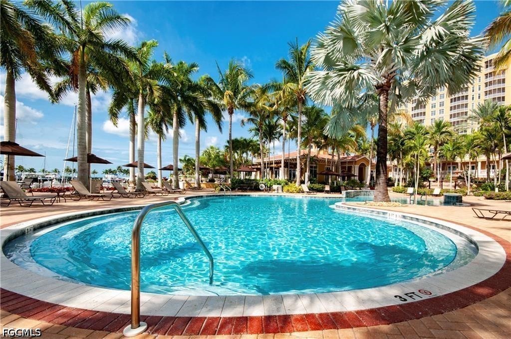 3 Bed Waterfront Home for Sale in Cape Coral, photo 25