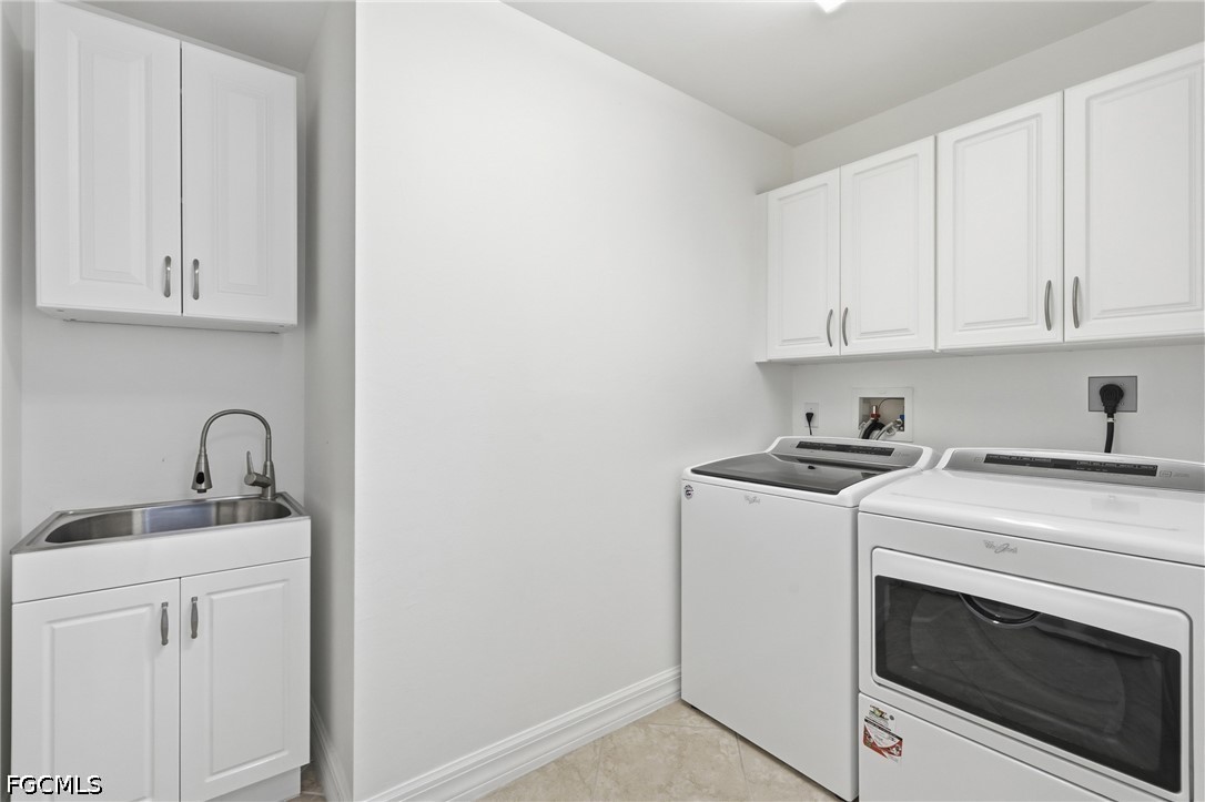 2 Bed Waterfront Home for Sale in North Star Yacht Club, photo 25