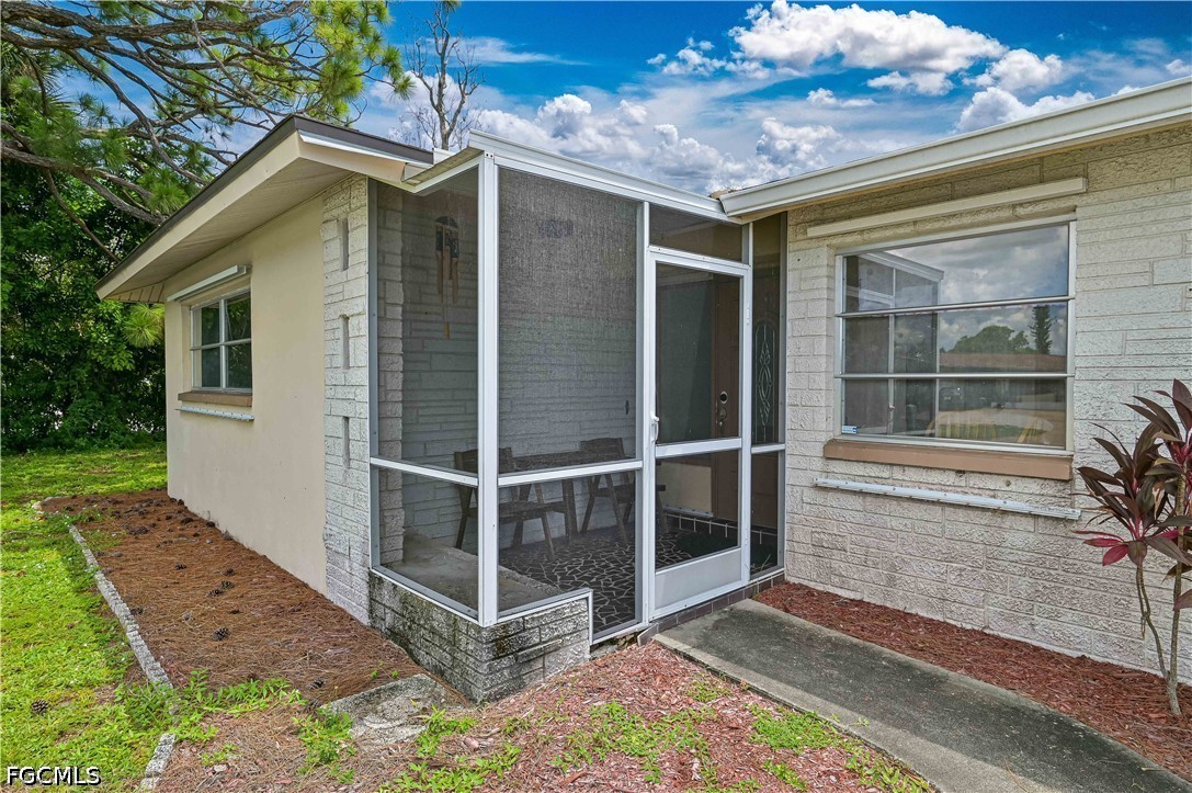 4 Bed SingleFamilyResidence for Sale in Cape Coral, photo 25
