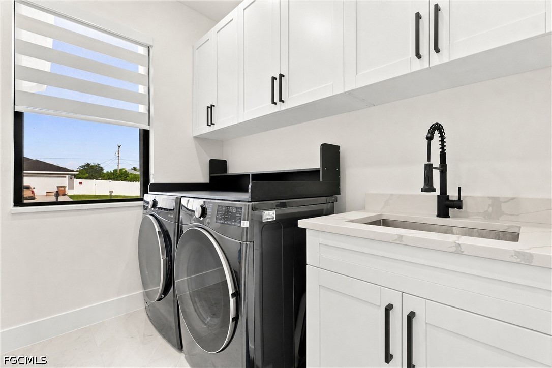 3 Bed Pool Home for Sale in Cape Coral, photo 25